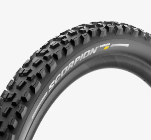 Däck 27,5" PIRELLI Scorpion Enduro M, TLR, 27,5*2,6", 65-584, svart, vikbart
